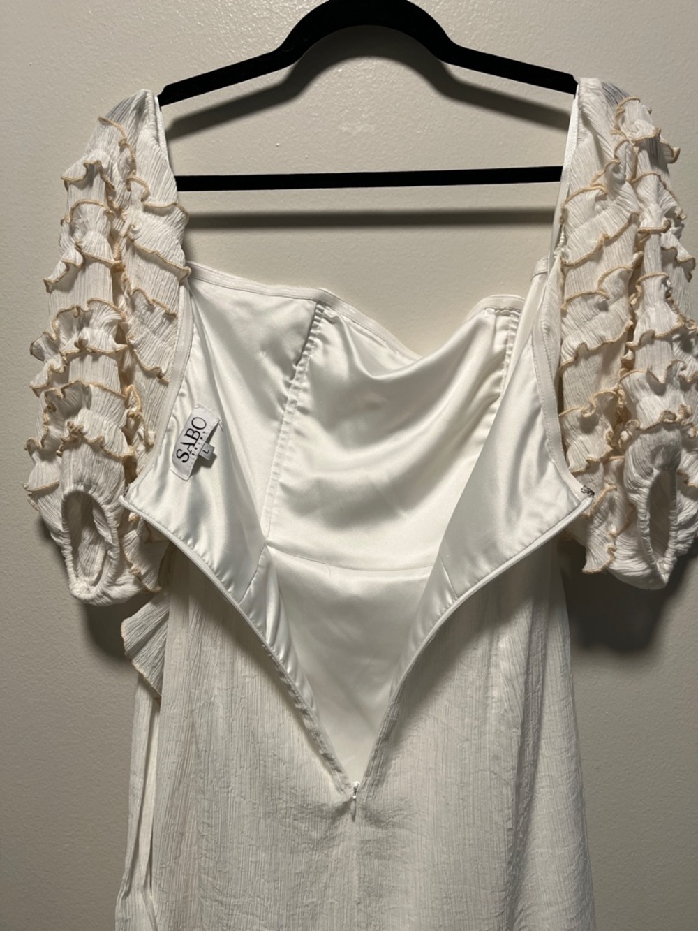 SABO SKIRT Cream Mini Wrap Dress, Off-the-Shoulder, Ruffle Sleeves, Size L - Picture 9 of 10